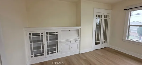 $2,500 | 2838 East 4th Street, Long Beach, CA 90814