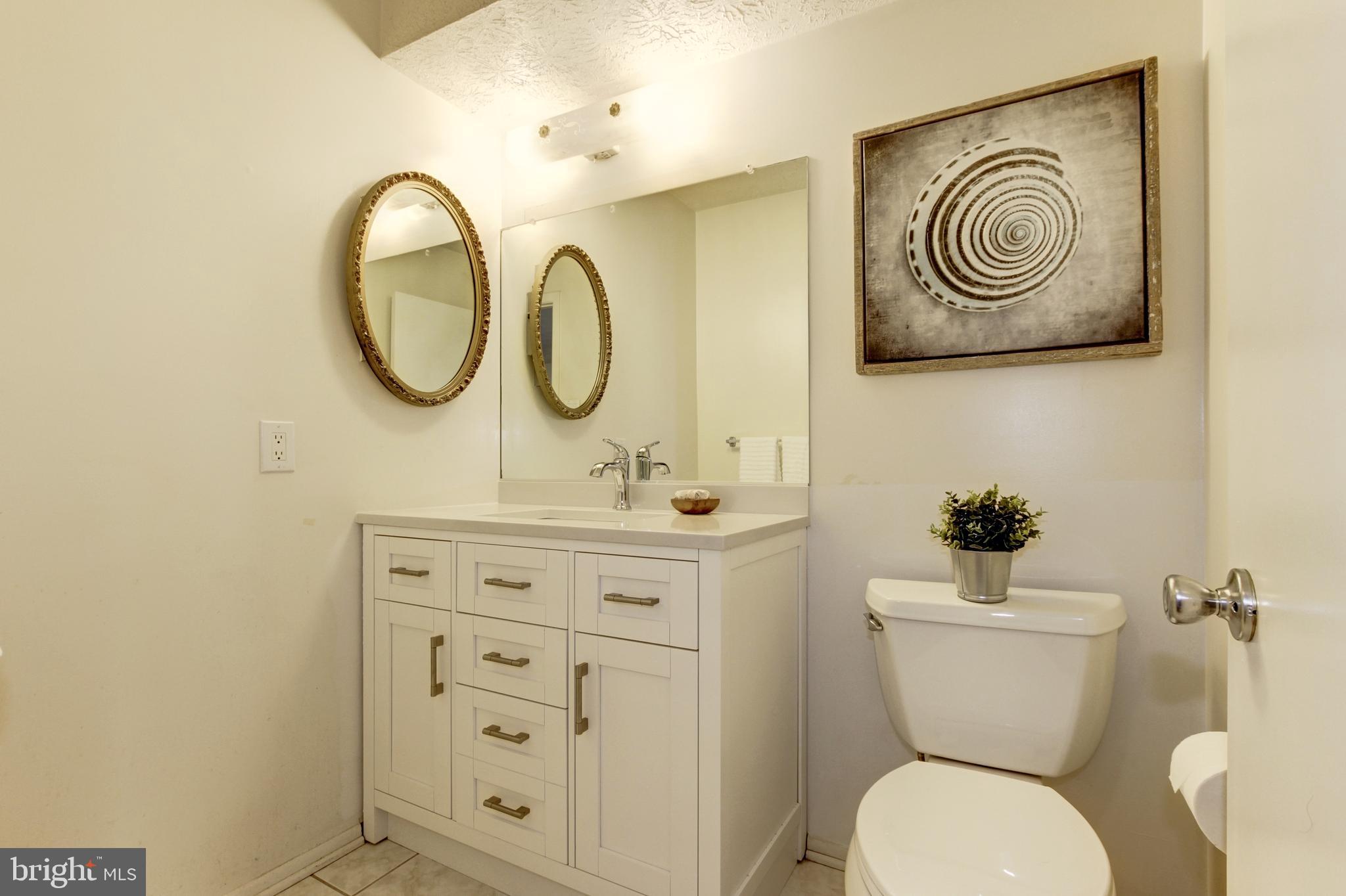 12121 Pueblo Road Gaithersburg, MD 20878 - Photo 14 of 28 Gallery Image 14