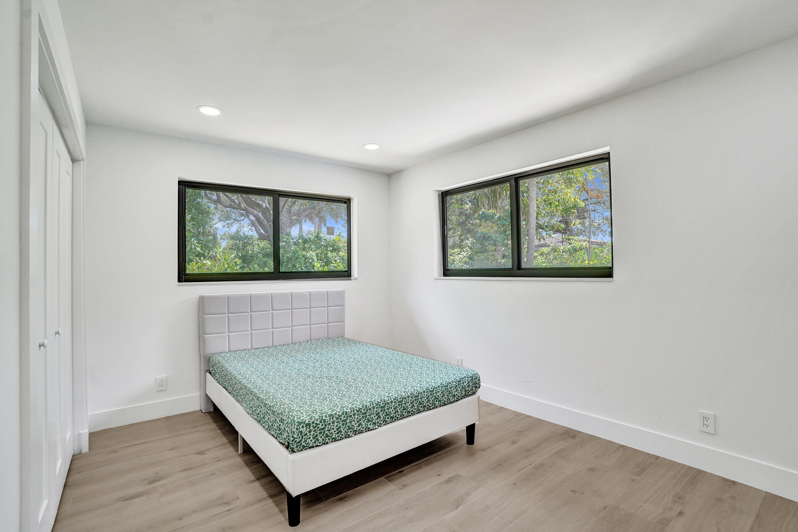840 Southwest 3rd Street Boca Raton, FL 33486 - Photo 32 of 46 DSC01924