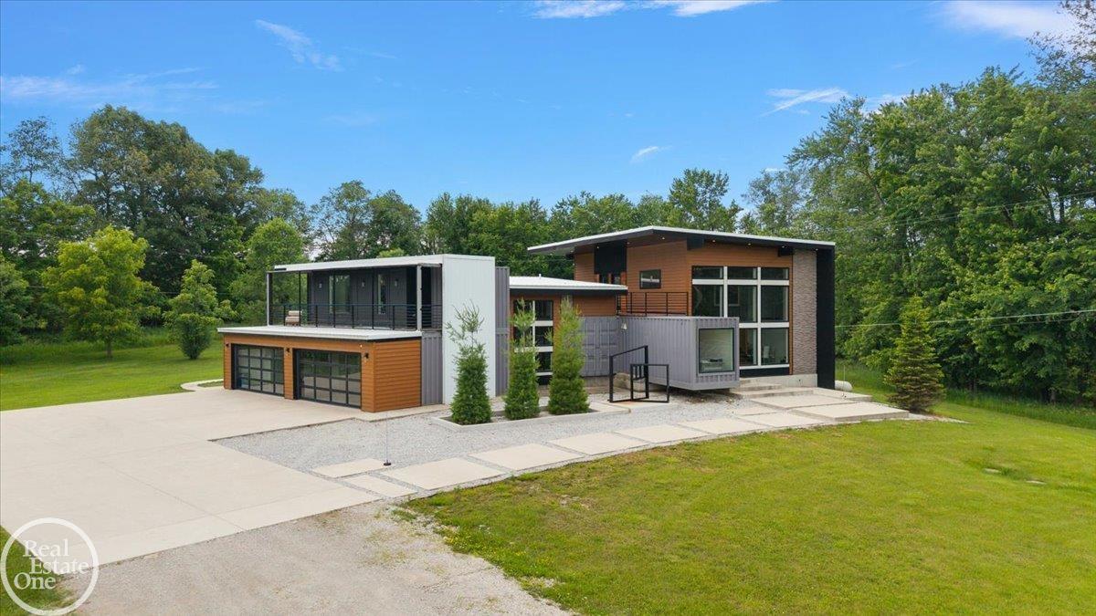 850 Frick Road Leonard, MI 48367 - Photo 2 of 84