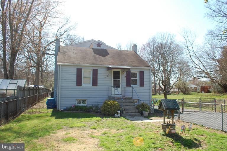 606 Carvel Grove Road Baltimore, MD 21221 - Photo 1 of 19 Exterior (Front)