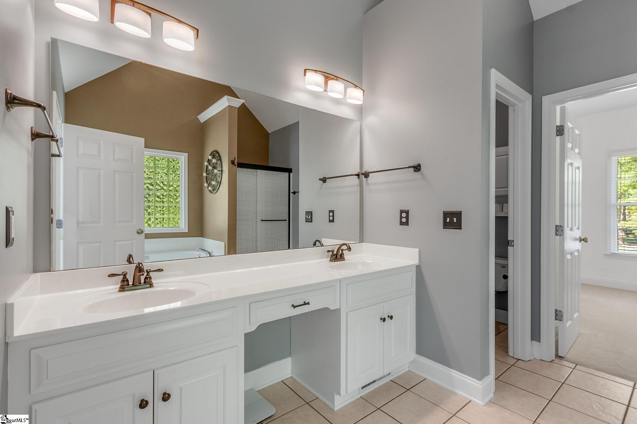 15 South Silver View Lane Greer, SC 29651 - Photo 16 of 36