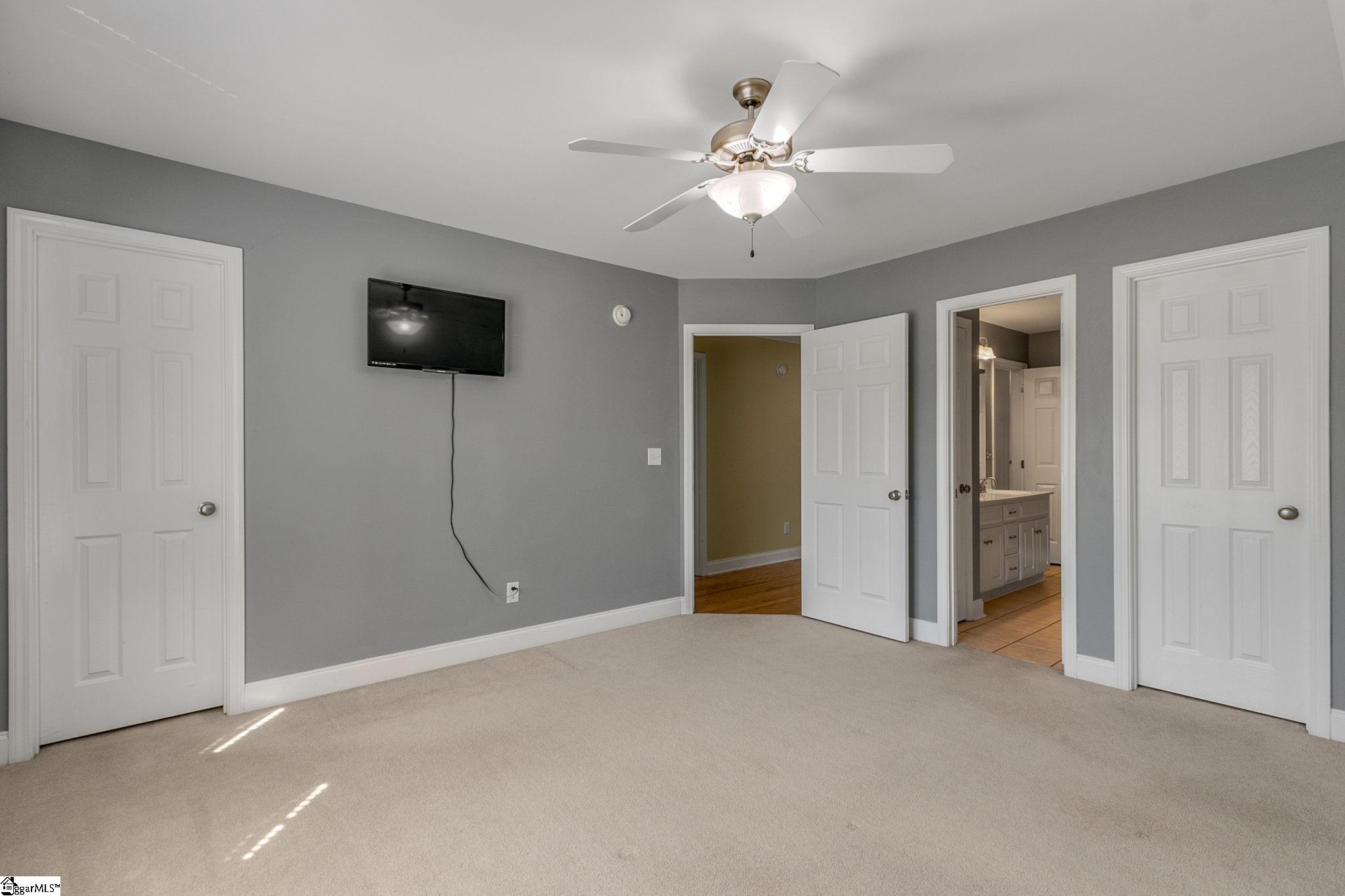 15 South Silver View Lane Greer, SC 29651 - Photo 21 of 36 With 2 walk-in closets