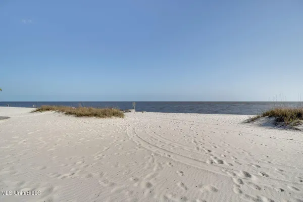 $179,000 | 1664 Beach Boulevard, Unit 176, Biloxi, MS 39531