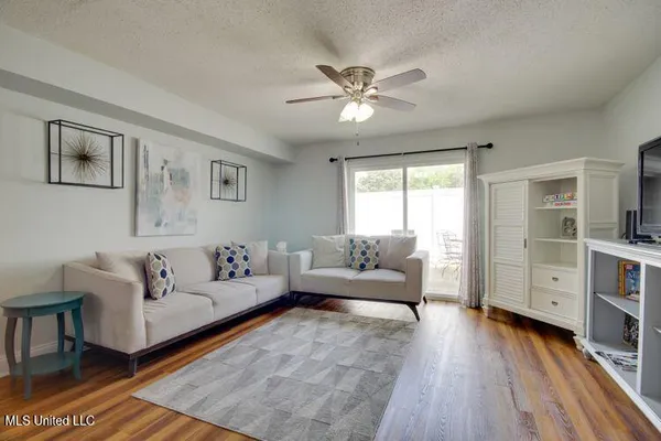 $179,000 | 1664 Beach Boulevard, Unit 176, Biloxi, MS 39531