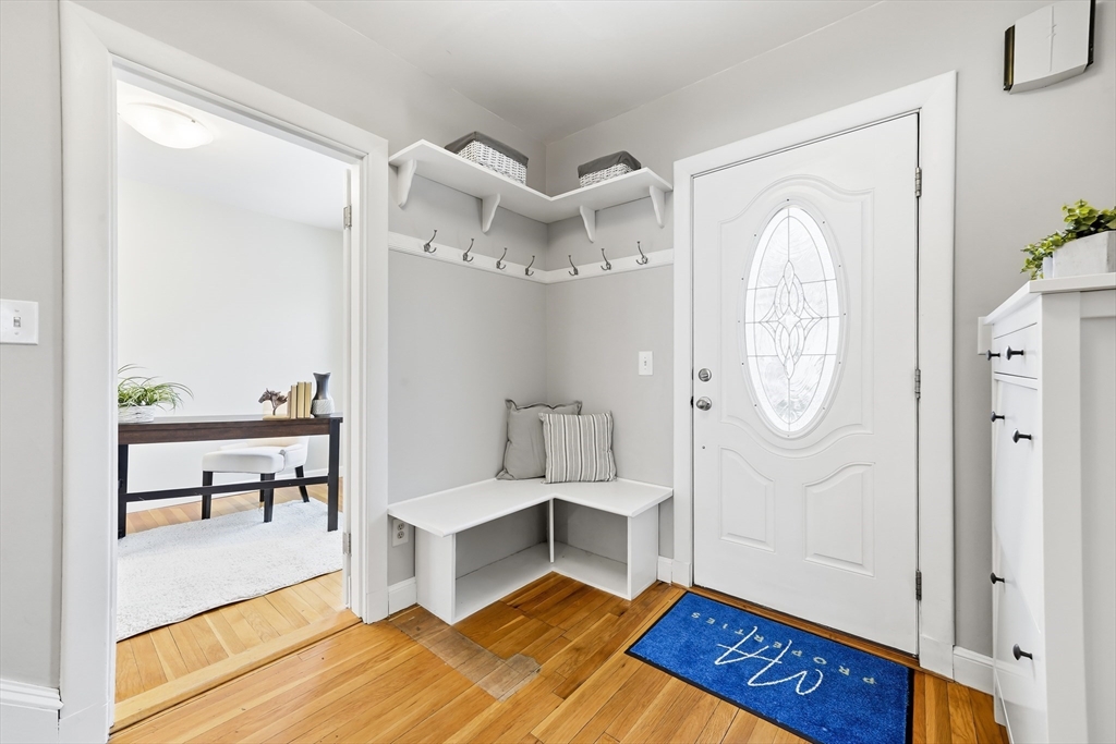 112 Ashcroft Road Medford, MA 02155 - Photo 2 of 42 a view of a livingroom with furniture and wooden floor