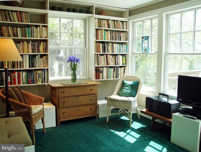 5700 Rusk Avenue Baltimore, MD 21215 - Photo 24 of 30 Sunroom w/entry to rear deck