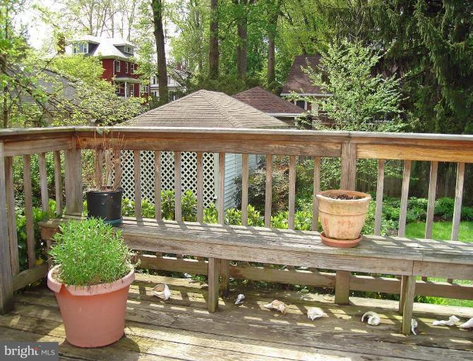 5700 Rusk Avenue Baltimore, MD 21215 - Photo 6 of 30 View of Garden shed & yard from Deck