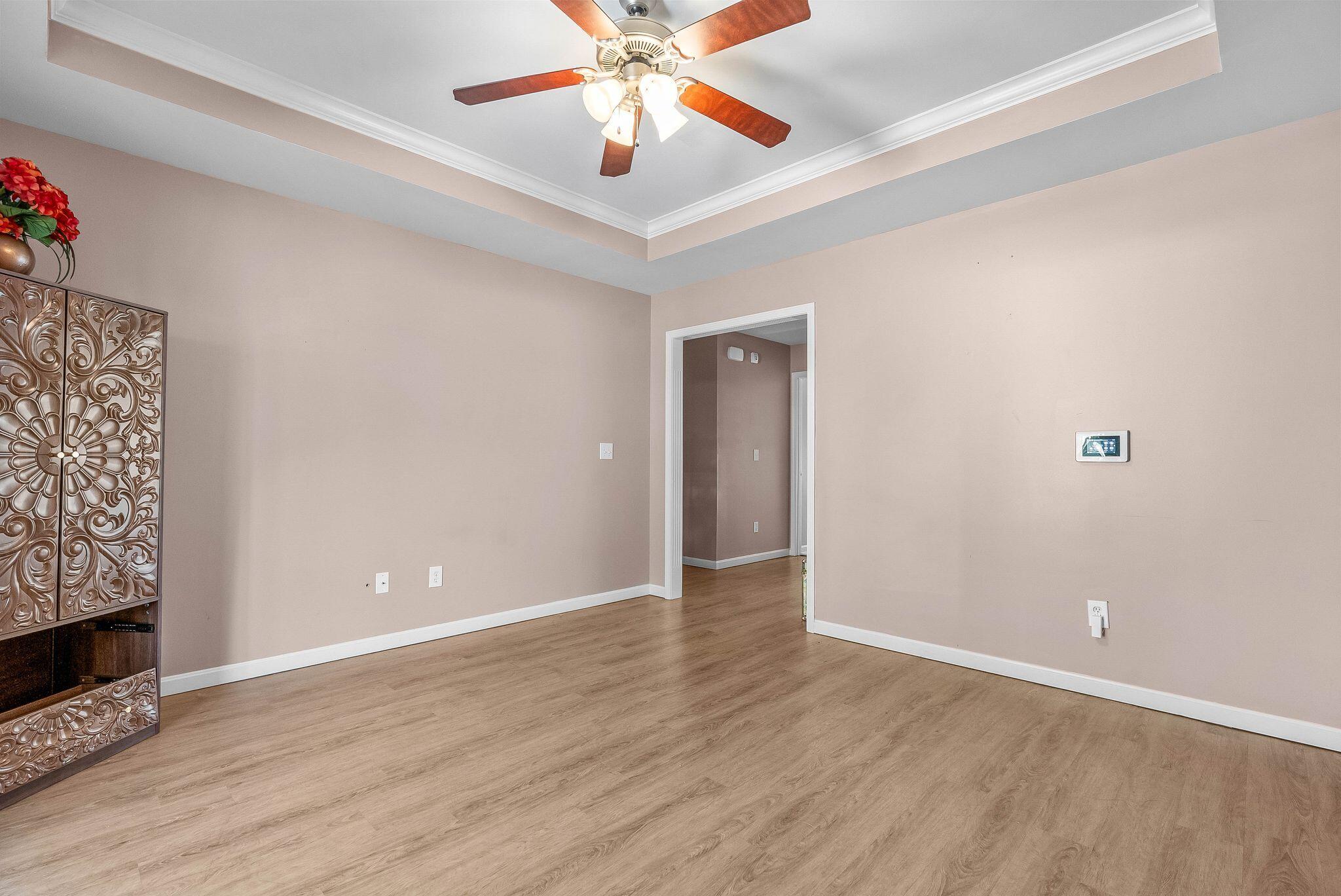 6505 Renate Road Louisville, KY 40291 - Photo 9 of 33 6505 Renate Rd (1 of 32)
