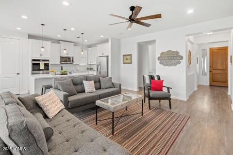 258 Whistle Stop Road Clarkdale, AZ 86324 - Photo 13 of 45 Living Area