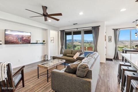 258 Whistle Stop Road Clarkdale, AZ 86324 - Photo 14 of 45 Living Area