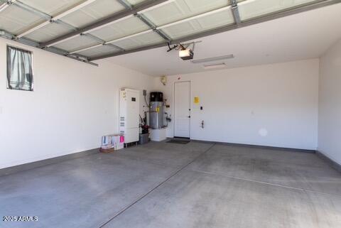 258 Whistle Stop Road Clarkdale, AZ 86324 - Photo 38 of 45 Garage