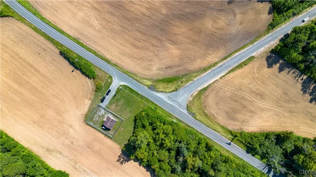 $1,000,000 | 36 Whitewood Tract, Granby, NY 13135