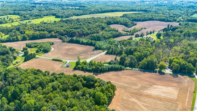 $1,000,000 | 36 Whitewood Tract, Granby, NY 13135