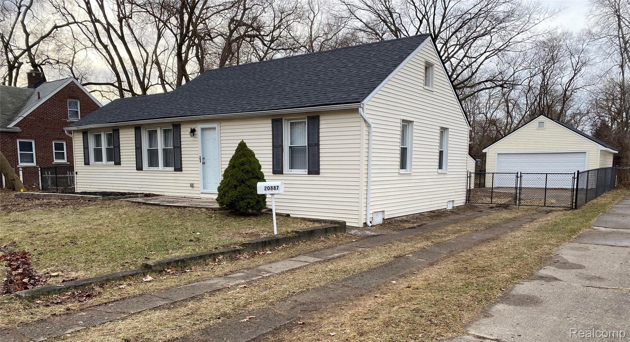 20887 Doepfer Road Warren, MI 48091 - Photo 1 of 1 IMG_0295.JPG