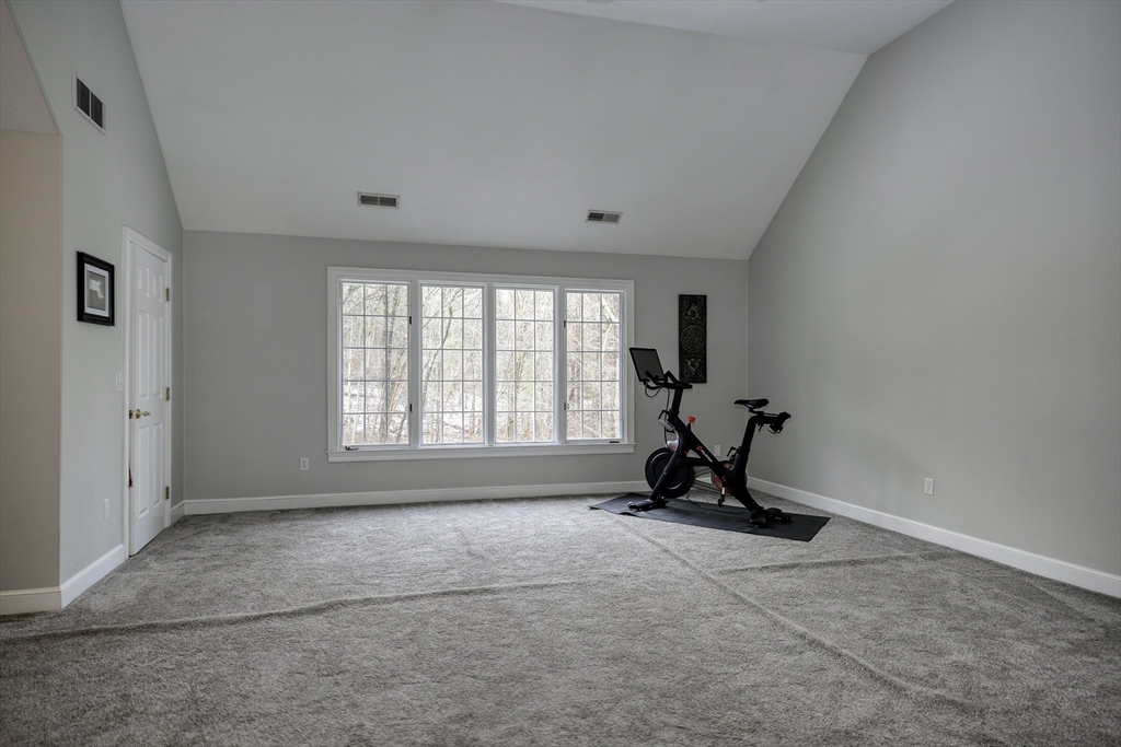 104 Taylor Road Marlborough, MA 01752 - Photo 20 of 41 Gallery Image 20