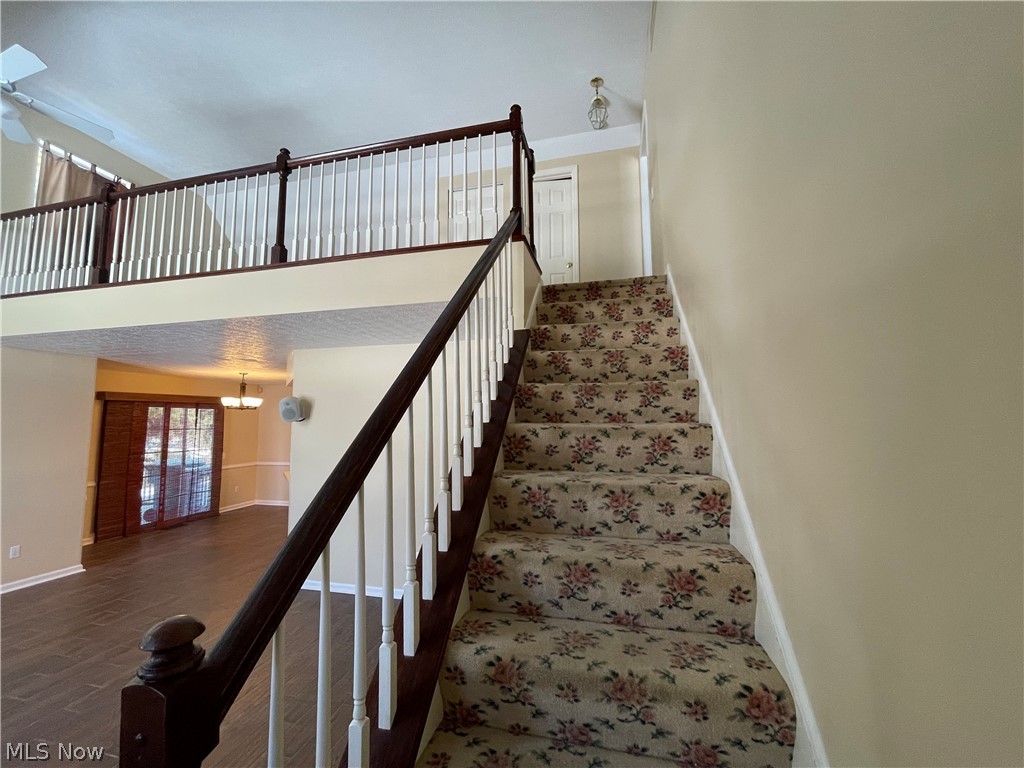 641 Stoney Ridge, Unit 83 Cleveland, OH 44143 - Photo 19 of 27 Stairs