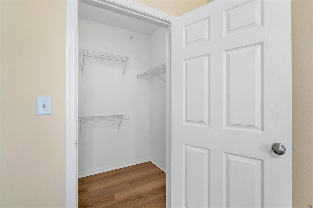 6492 Emerald Dunes Drive, Unit 208 West Palm Beach, FL 33411 - Photo 12 of 37 a view of small space