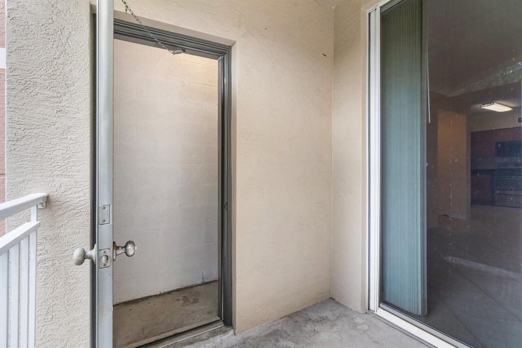 6492 Emerald Dunes Drive, Unit 208 West Palm Beach, FL 33411 - Photo 27 of 37