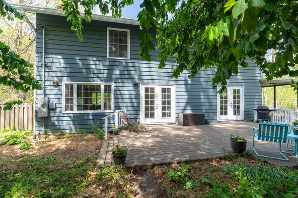 $229,900 | 1305 West Tenney Drive, Carbondale, IL 62901