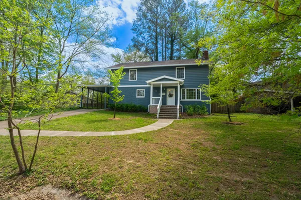 $229,900 | 1305 West Tenney Drive, Carbondale, IL 62901