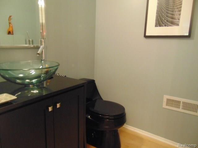824 Earhart Road Ann Arbor, MI 48105 - Photo 7 of 19