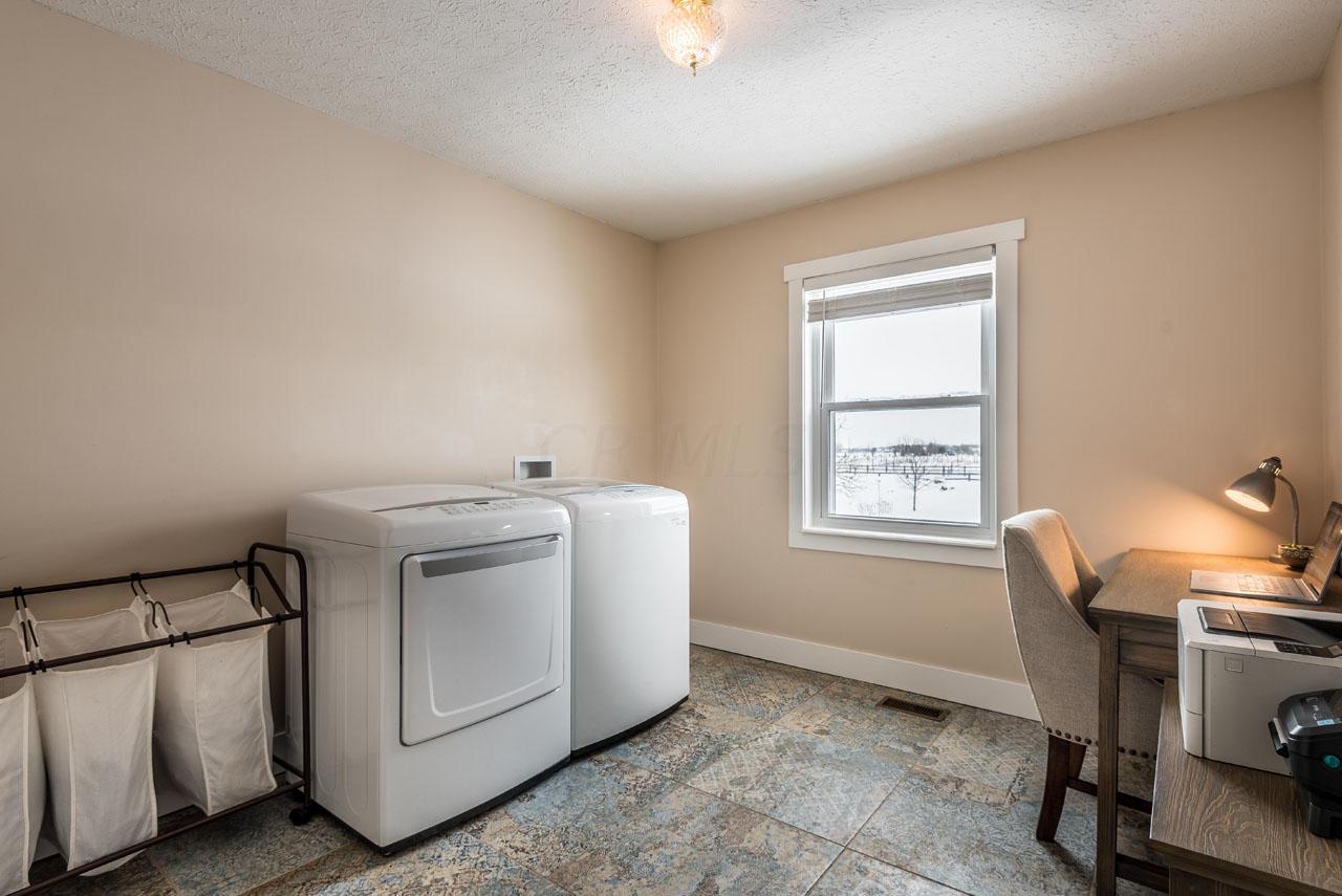 7441 Young Road Orient, OH 43146 - Photo 16 of 44 Gallery Image 16