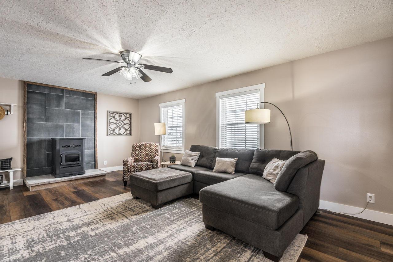 7441 Young Road Orient, OH 43146 - Photo 5 of 44 Gallery Image 5