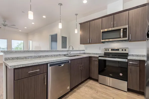 $1,695 | 2063 East Lemon Street, Unit 3002, Tempe, AZ 85281