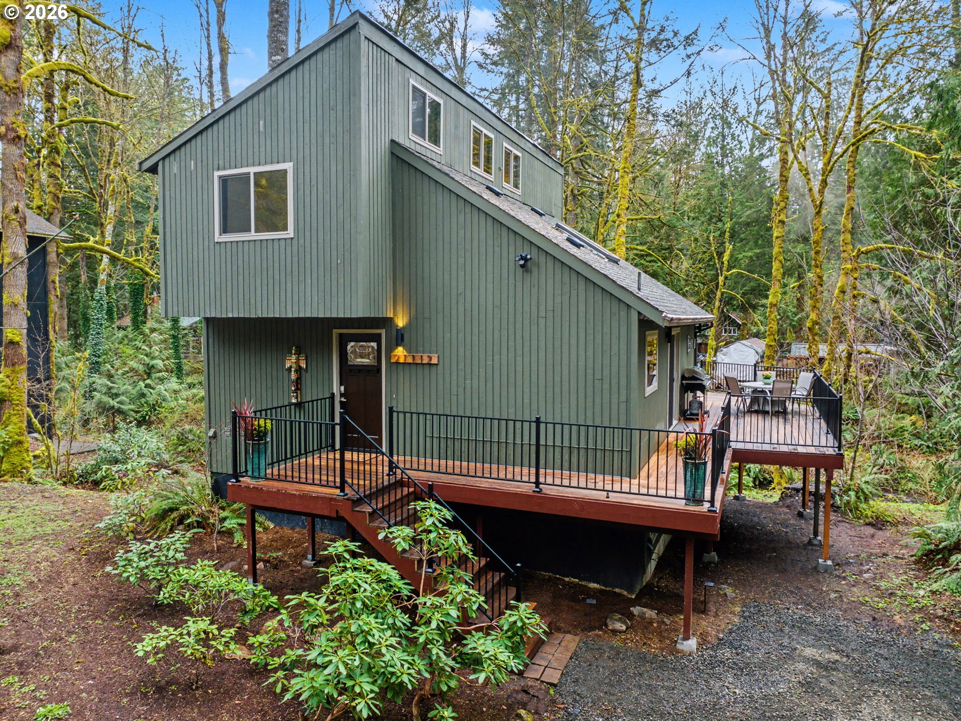21112 East Mountain Creek Circle Rhododendron, OR 97049 - Photo 2 of 48