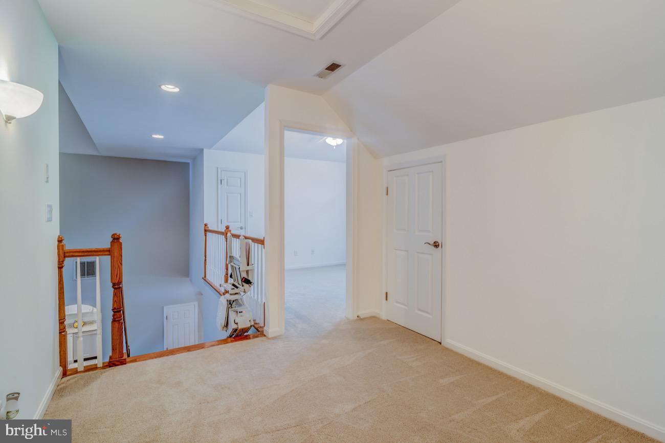 224 Charleston Road Ocean Pines, MD 21811 - Photo 29 of 46 Loft Landing Area