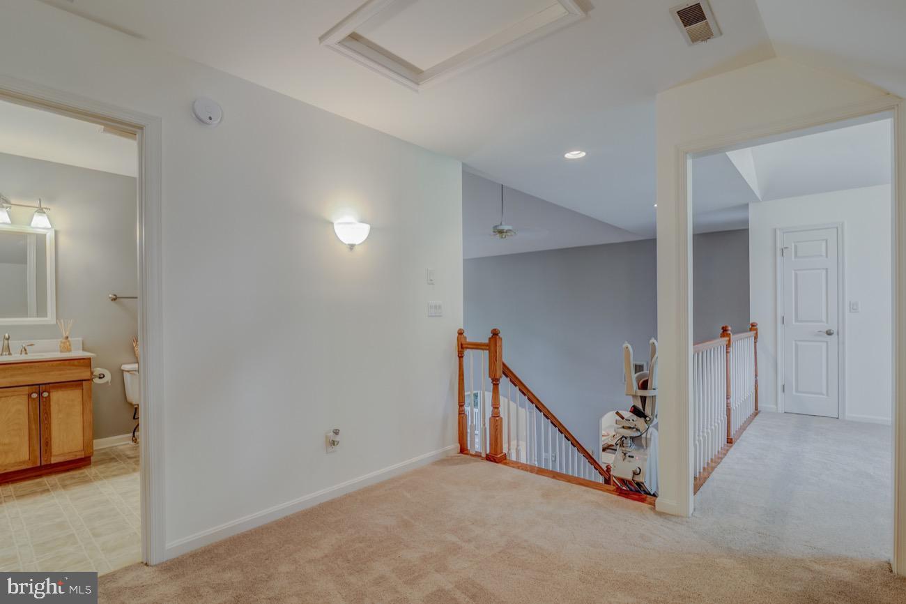 224 Charleston Road Ocean Pines, MD 21811 - Photo 30 of 46 Loft and Landing Area