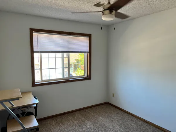 $2,650 | 1219 Pecks Woods Drive, New Brighton, MN 55112