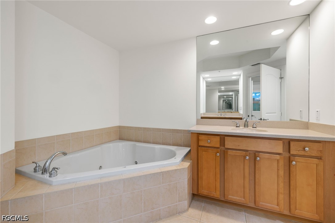 2090 West First Street, Unit 810 Fort Myers, FL 33901 - Photo 19 of 39
