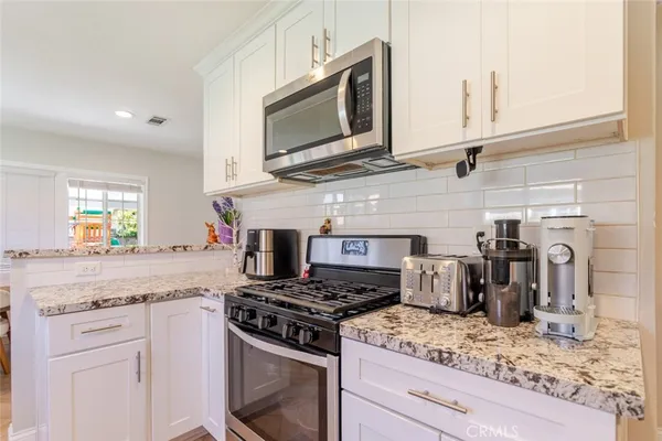$890,000 | 13052 Ottoman Street, Arleta, CA 91331