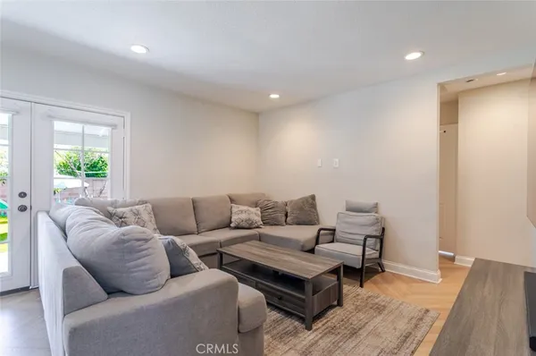$890,000 | 13052 Ottoman Street, Arleta, CA 91331