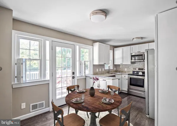 $3,000 | 2617 East Maple Street, Alexandria, VA 22306