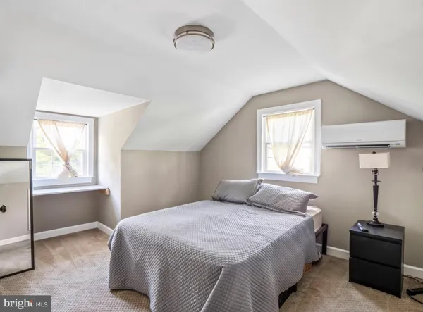 $3,000 | 2617 East Maple Street, Alexandria, VA 22306