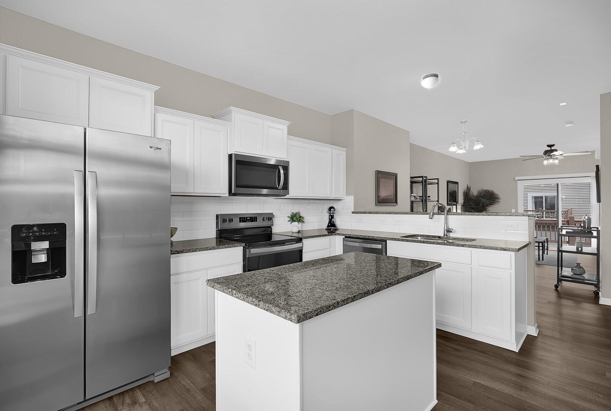 503 Autumn Ridge Circle Pickerington, OH 43147 - Photo 8 of 30 Kitchen