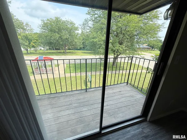 $829 | 2700 West Forrest Hill Avenue, Unit 12, Peoria, IL 61604