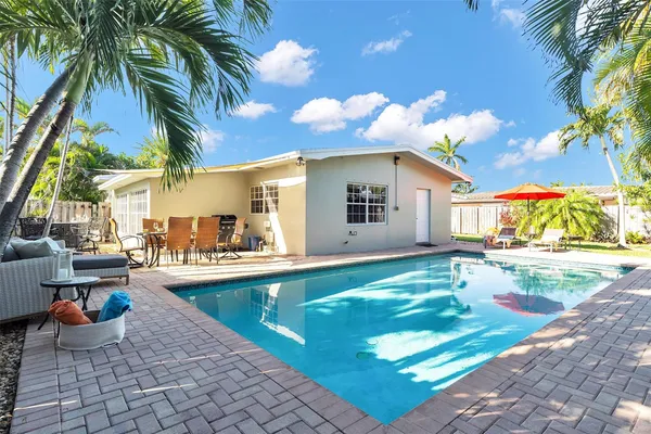 $9,900 | 3221 Seaward Drive, Lauderdale-by-the-Sea, FL 33062