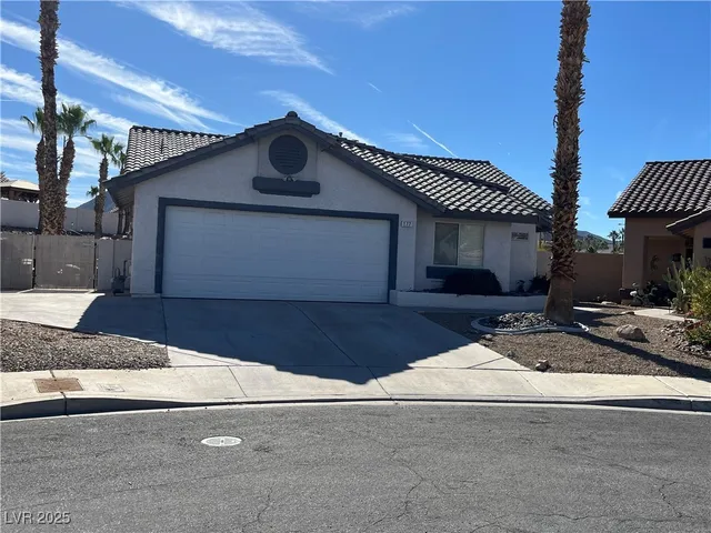 $2,300 | 177 Laguna Hills Court, Henderson, NV 89002