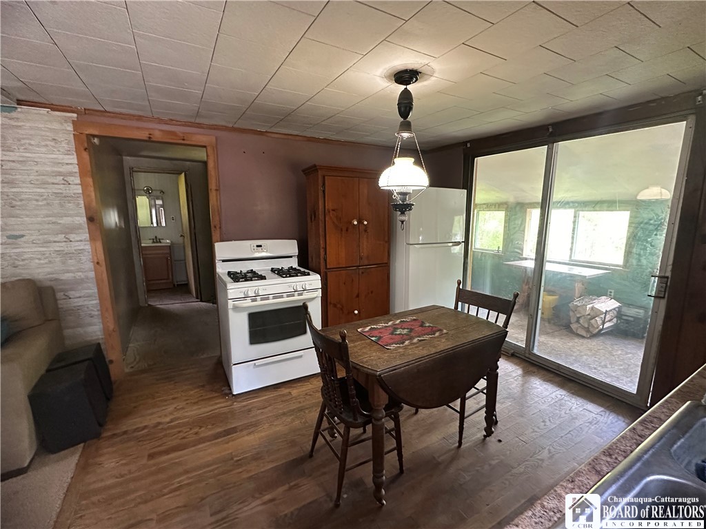 86 Wildemere Drive Java, NY 14009 - Photo 6 of 19 kitchen