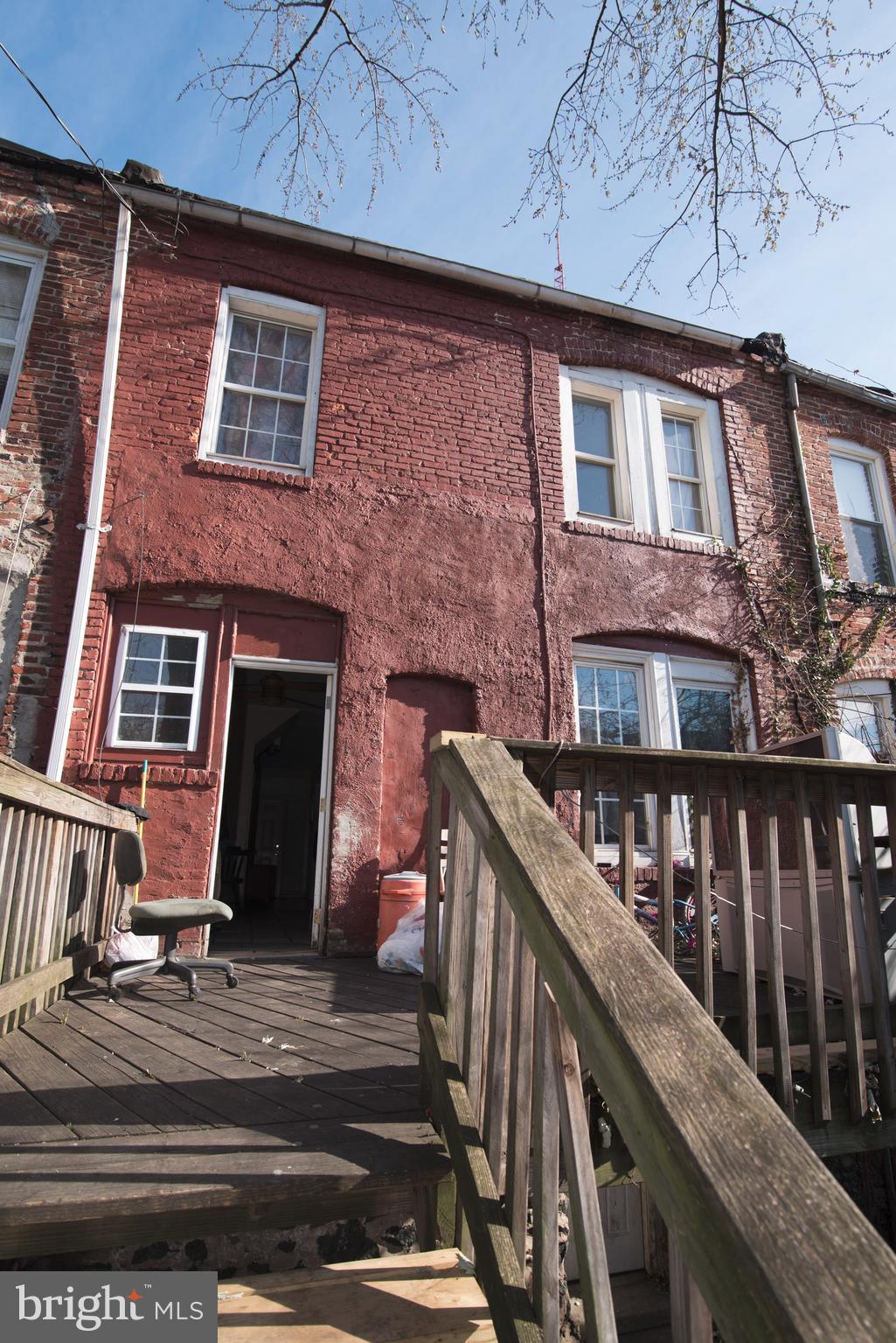 4322 Reisterstown Road Baltimore, MD 21215 - Photo 6 of 11 Exterior (Rear)