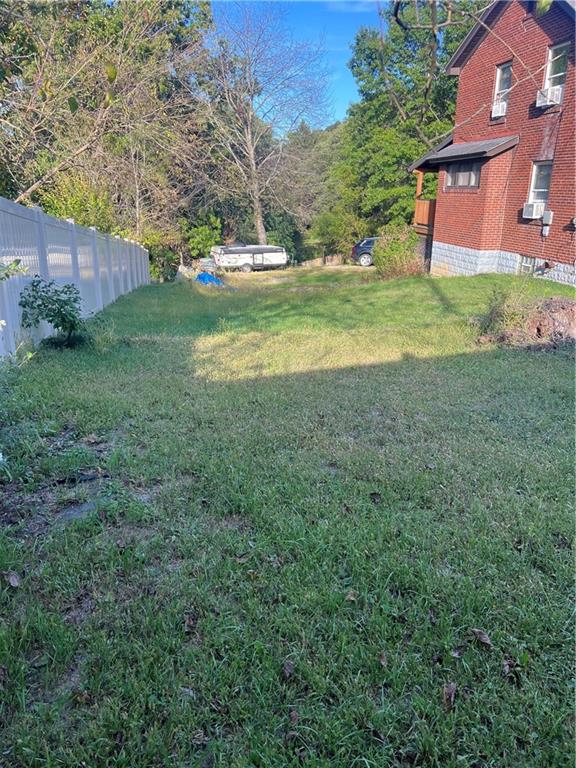 1416 Carnahan Road Pittsburgh, PA 15220 - Photo 3 of 36 Gallery Image 3