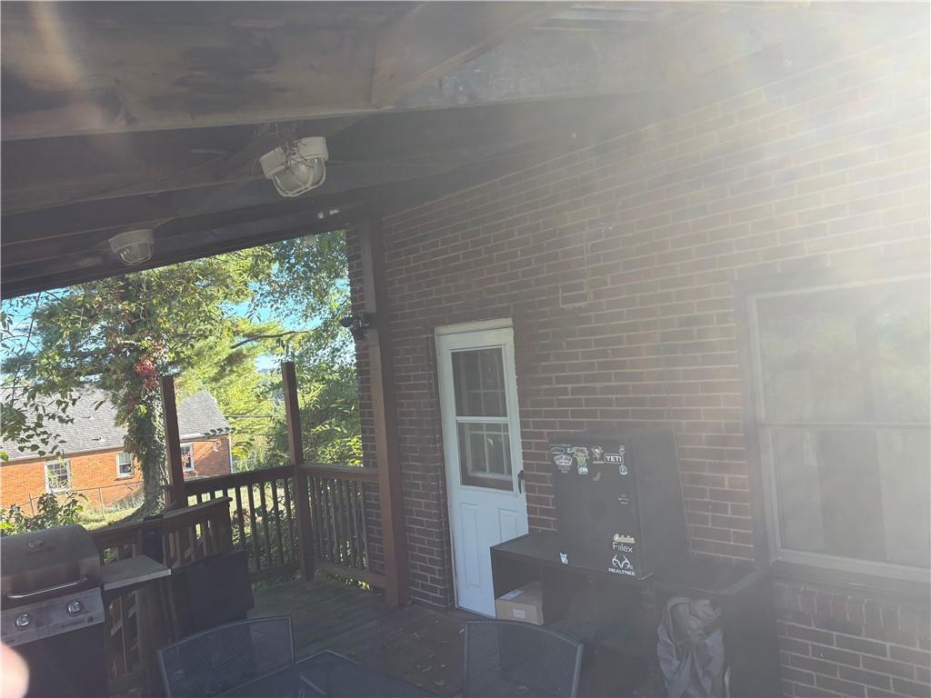 1416 Carnahan Road Pittsburgh, PA 15220 - Photo 32 of 36 Gallery Image 32