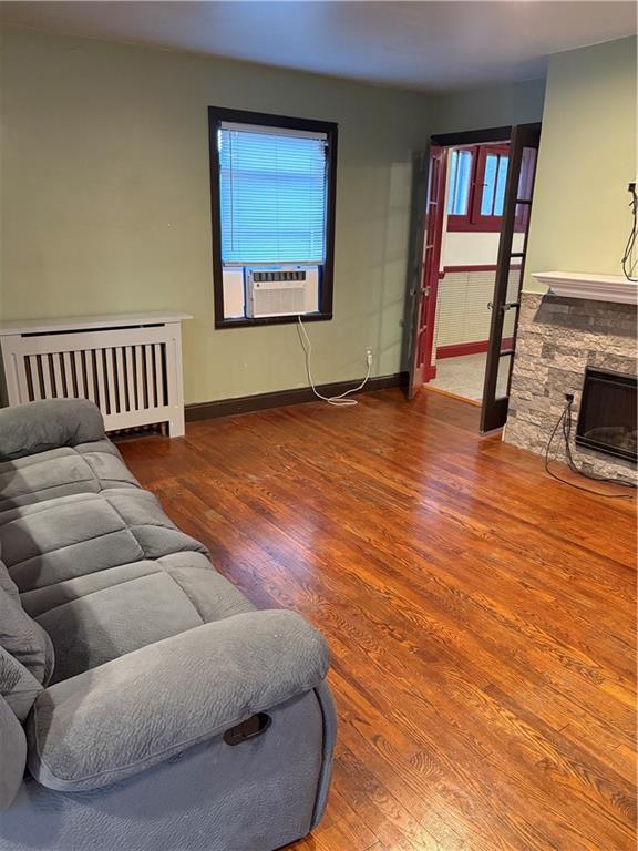1416 Carnahan Road Pittsburgh, PA 15220 - Photo 4 of 36 Gallery Image 4