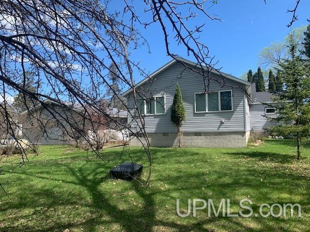 1114 Willow Road Gladstone, MI 49837 - Photo 38 of 43