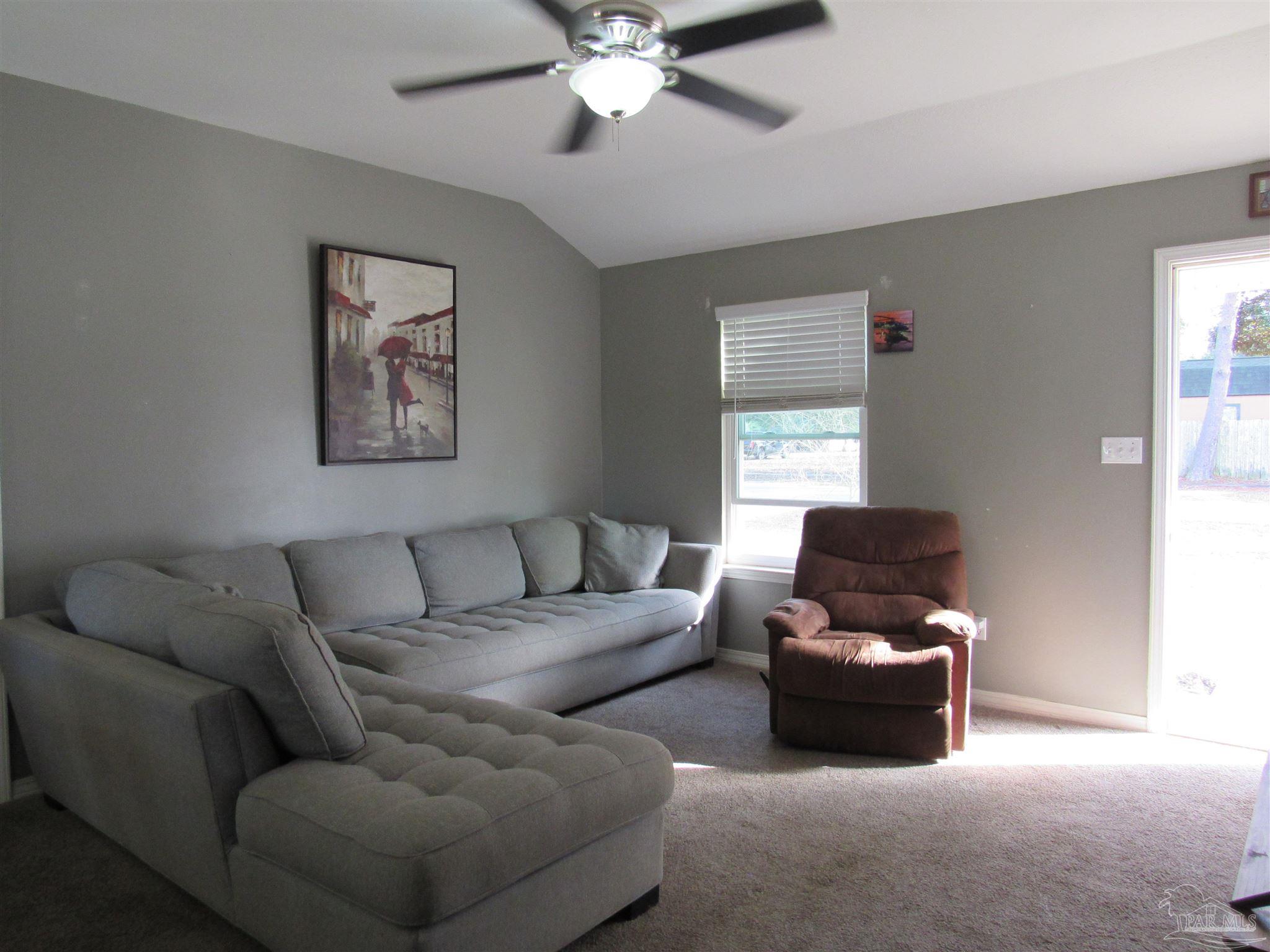 3661 Burton Circle Navarre, FL 32566 - Photo 5 of 17