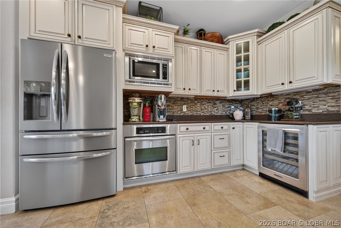 51 Arrowhead Beach Road Lake Ozark, MO 65049 - Photo 12 of 68